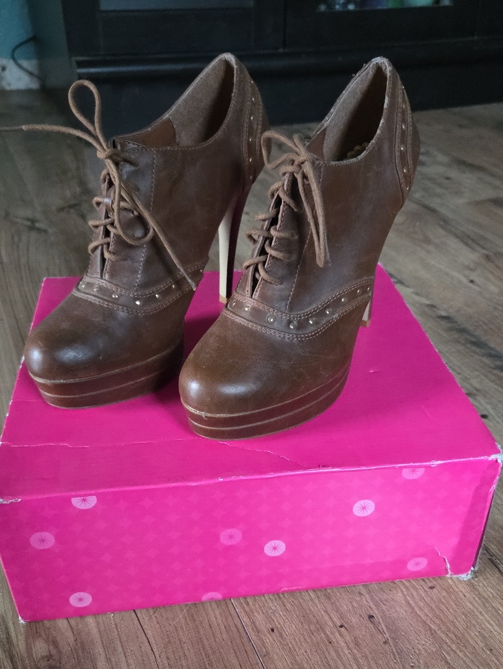 Shoe Dazzle | Cordelia Brown Lace-Up Platform Heeled Booties